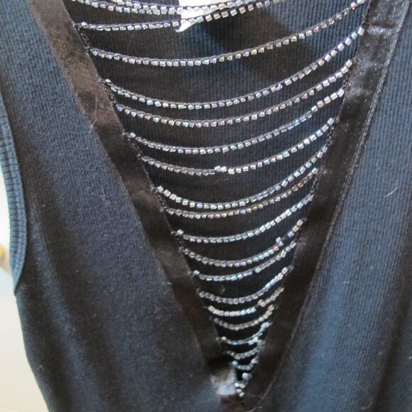 Anonymous Sexy Party Top Sleeveless Beaded V Neck with Satin Trim. Size Medium - Picture 2 of 7